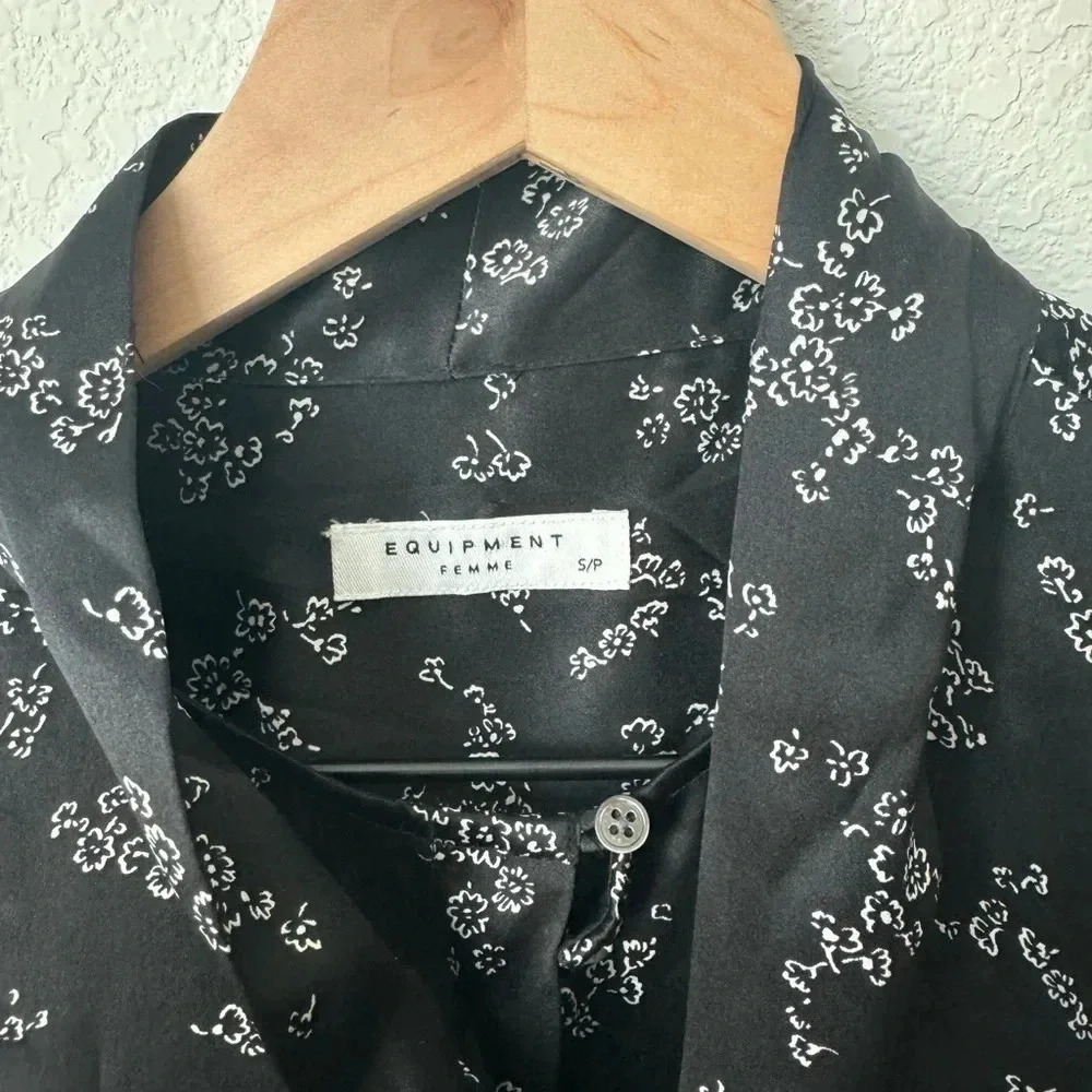 Equipment Natalia Tie Neck 100% Silk Black/White Floral Whimsical Tiered Dress - Picture 9 of 10